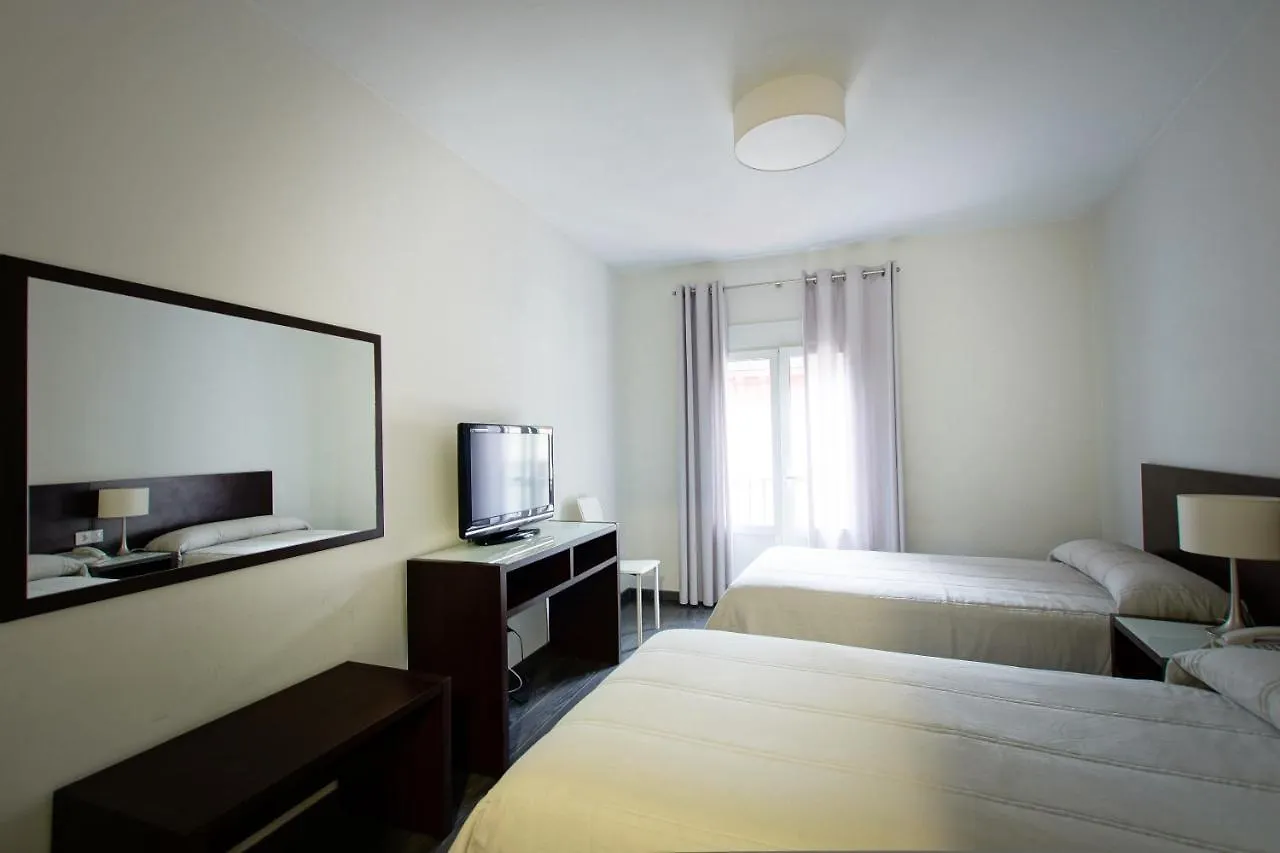 Hotel Madrid De Sevilla 2*, Seville
